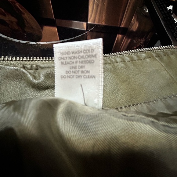 Woman’s cute leather jacket size  XL - Picture 7 of 8